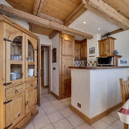 Appartement Cosy Avec Balcon, Wi-fi Et Parking A La Rosiere - Fr-1-690-31 *